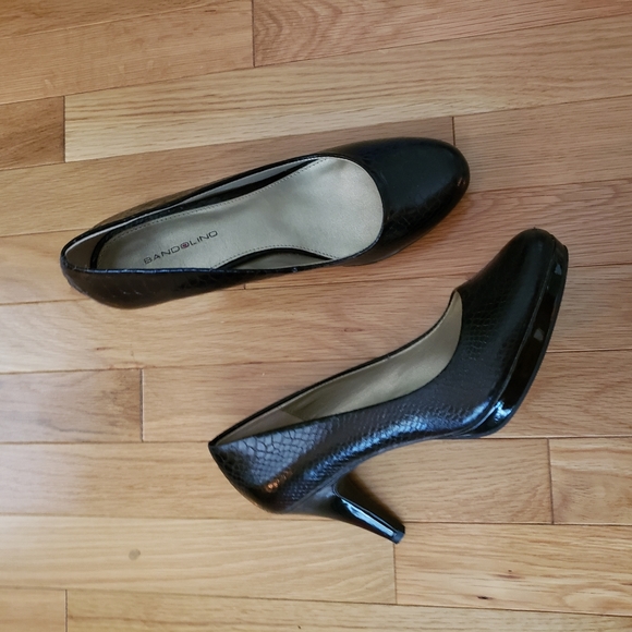 Bandolino Black Snakeskin Pump Heels - Picture 2 of 5